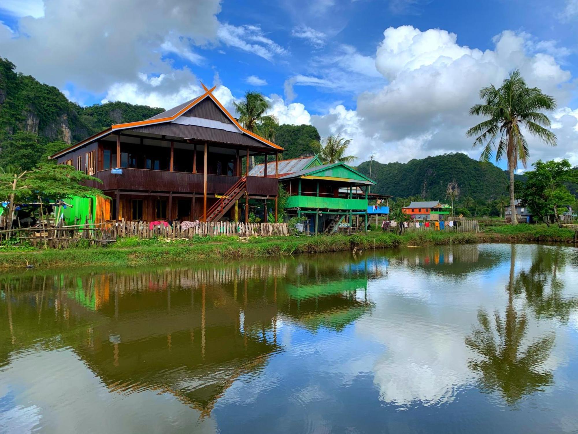 Nasrul House Homestay For Backpackers Maros Bagian luar foto