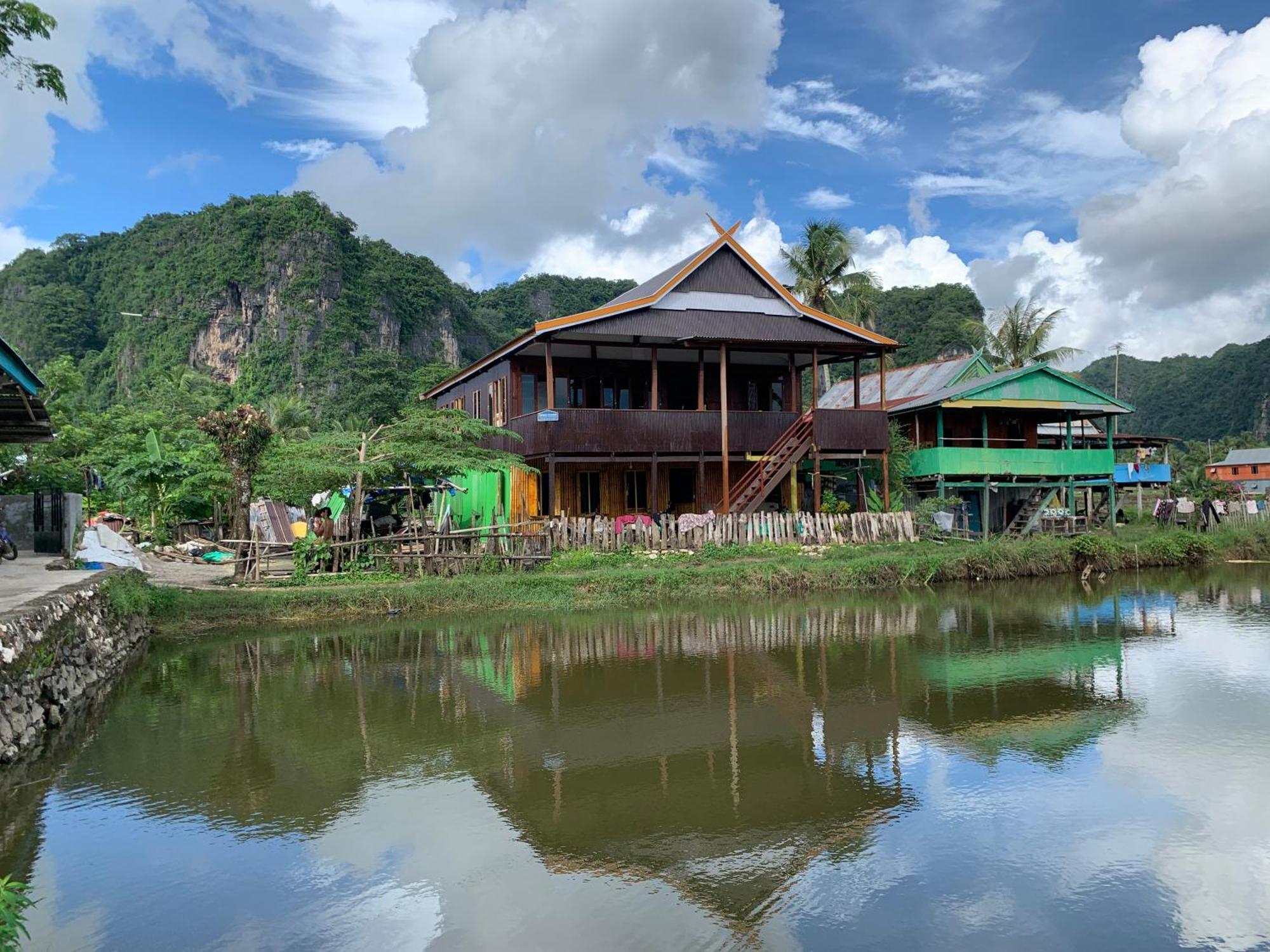 Nasrul House Homestay For Backpackers Maros Bagian luar foto
