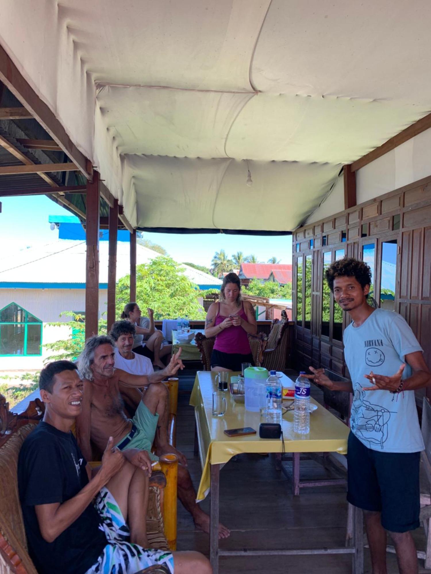 Nasrul House Homestay For Backpackers Maros Bagian luar foto