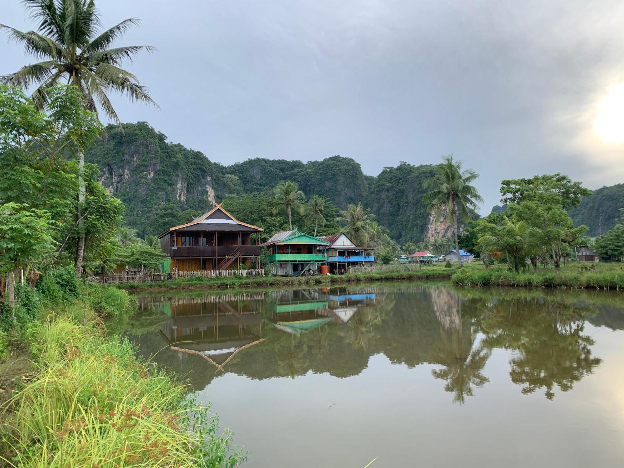 Nasrul House Homestay For Backpackers Maros Bagian luar foto