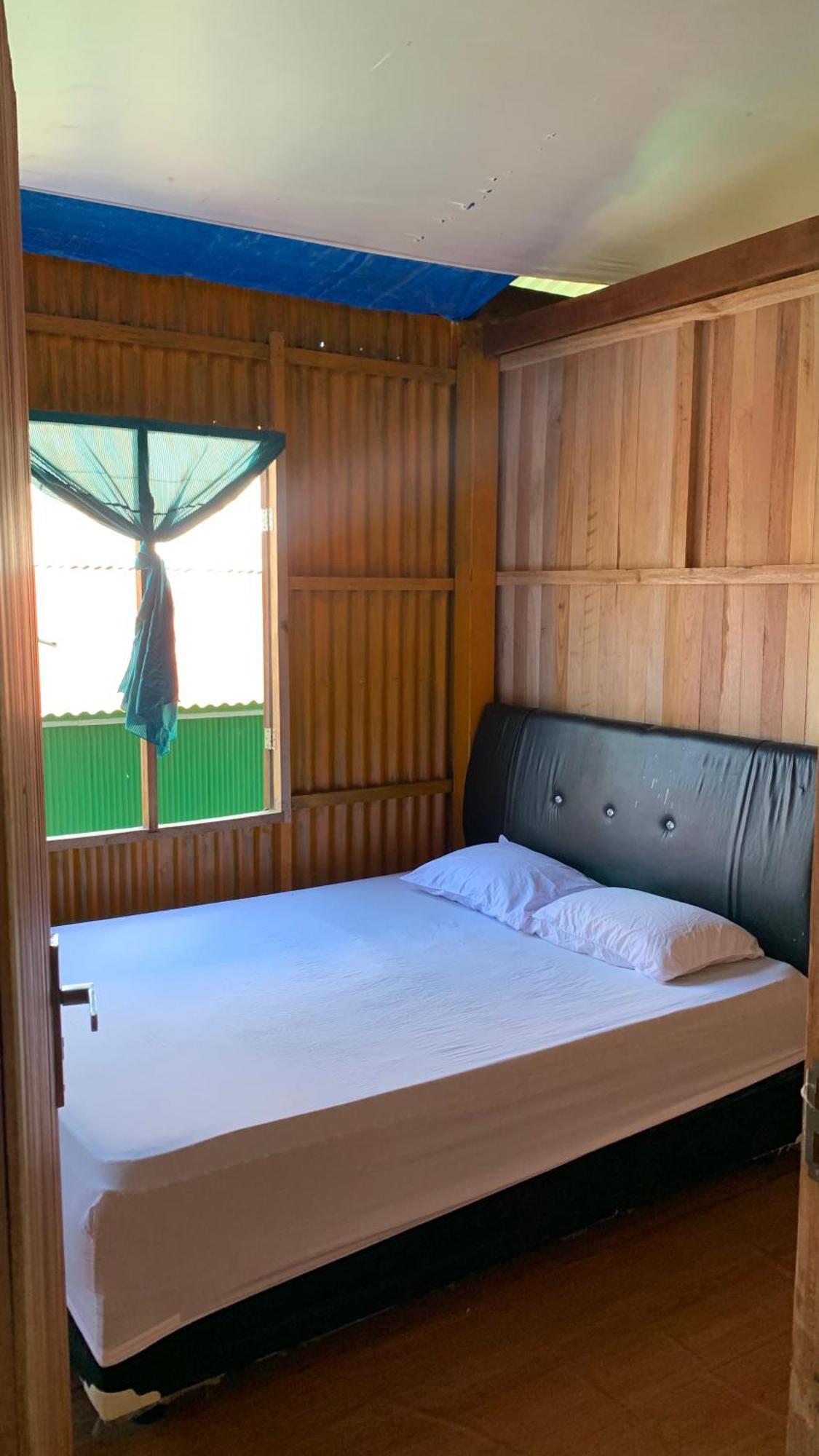 Nasrul House Homestay For Backpackers Maros Bagian luar foto