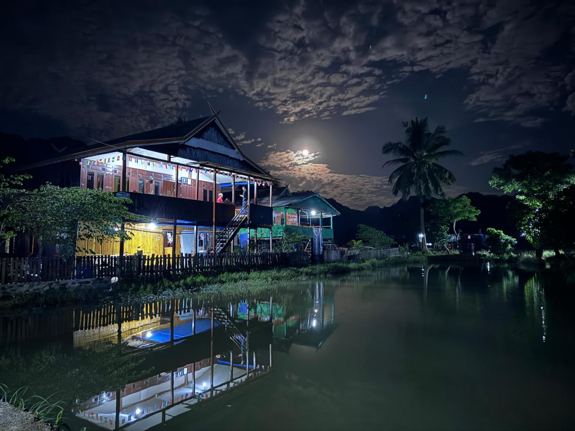 Nasrul House Homestay For Backpackers Maros Bagian luar foto