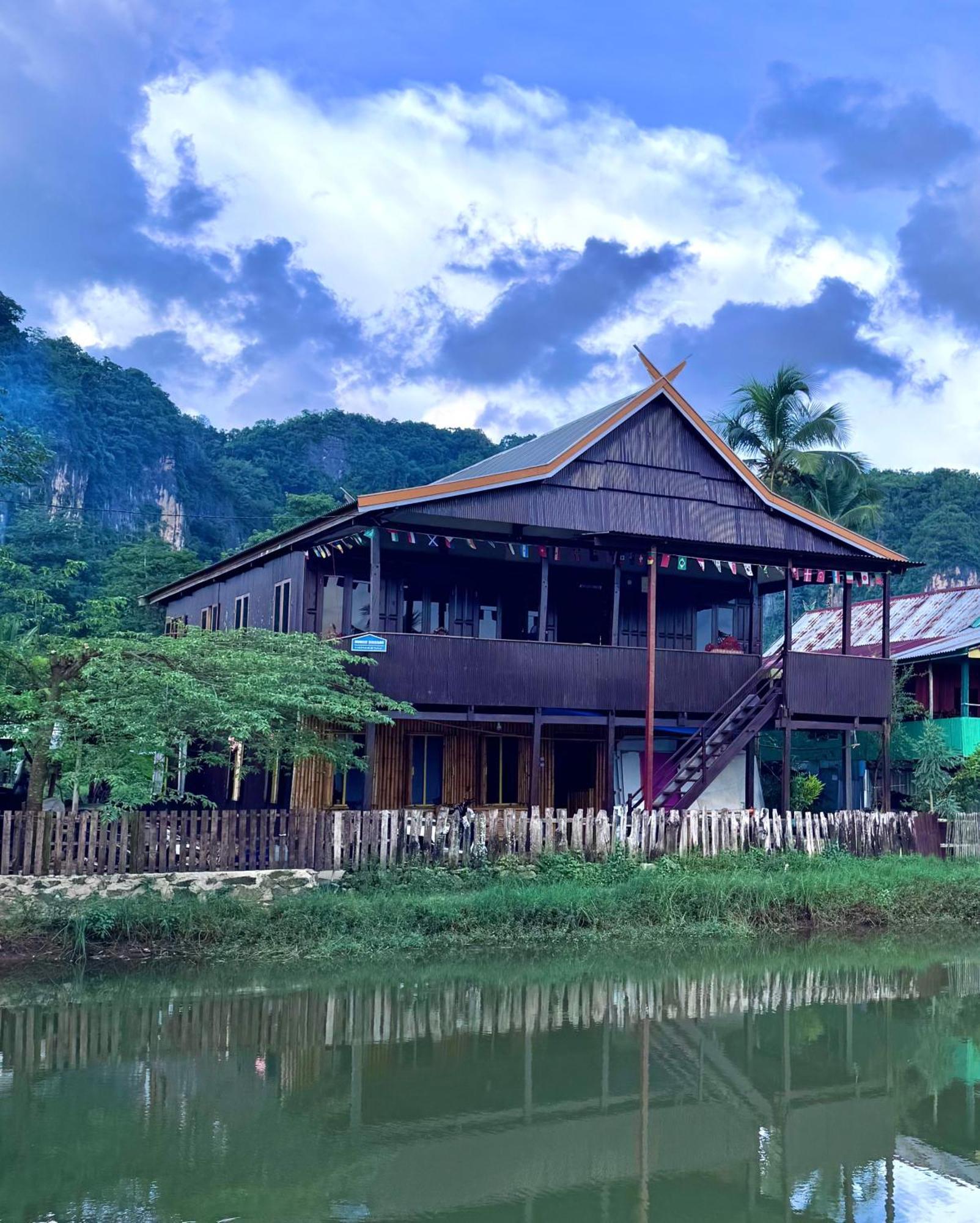 Nasrul House Homestay For Backpackers Maros Bagian luar foto
